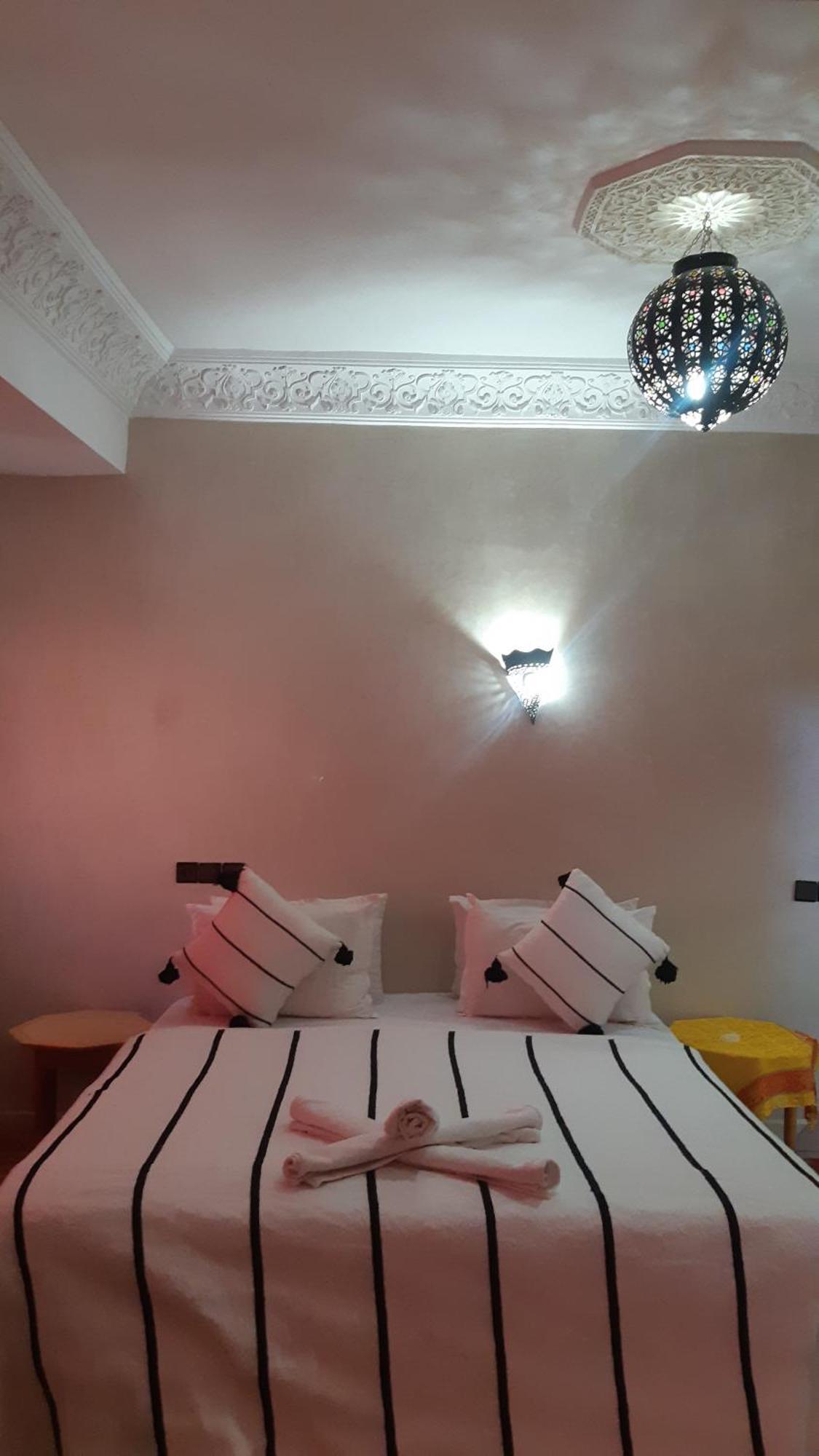 Hotel Restaurant Dar Al Madina Tinghir Exterior photo